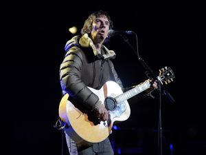 Supporting image for story: Richard Ashcroft announced as special guest for Oasis’ 2025 UK and Ireland shows