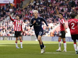 Supporting image for story: Manchester United ease past Southampton for much-needed victory