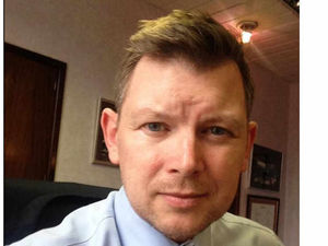 Supporting image for story: Scrape off make-up and just be yourself