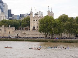 Supporting image for story: Ireland asked Tower of London to return ‘illegally smuggled’ rare cannons