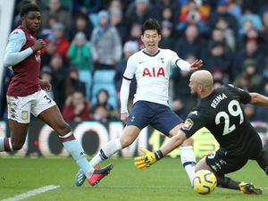 Supporting image for story: Analysis: Stoppage time agony puts focus back on Aston Villa's defensive frailties 