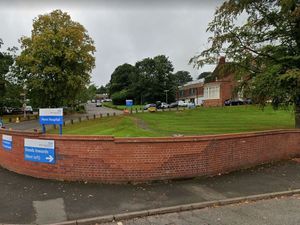 Supporting image for story: Wolverhampton hospital reopens after Legionella bacteria found in water system 