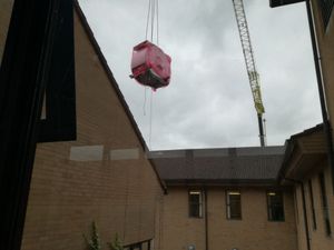 Supporting image for story: Wet weather hold-up as MRI scanner lifted into Telford's Princess Royal Hospital 