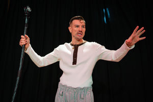 Danny Beard in rehearsals 