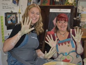 Supporting image for story: TV contestant gives Shrewsbury actress pots of tips