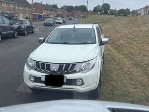 Supporting image for story: Sandwell drivers urged to get into gear over car security after stolen car found in Rowley Regis