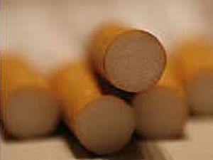 Supporting image for story: Smokers face ban in hospital grounds