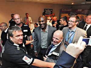 Supporting image for story: Evander Holyfield tells fans in Cannock:?I could return to ring