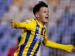 Supporting image for story: Ex-Shrewsbury Town youngster Louis Lloyd snapped up by Wrexham