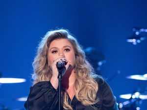 Supporting image for story: Kelly Clarkson says depression that comes with divorce is ‘extraordinarily hard’