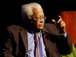 Supporting image for story: US civil rights hero James Lawson dies aged 95