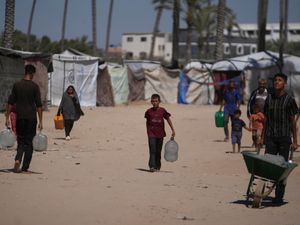 Supporting image for story: Five Israeli soldiers killed in Gaza and 18 Palestinians dead in strikes