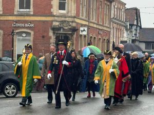 Supporting image for story: Hundreds gather in Bridgnorth to remember the fallen