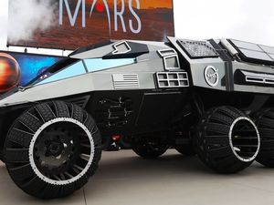 Supporting image for story: Nasa's futuristic Mars rover concept vehicle looks like something Batman would drive