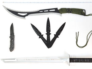 Supporting image for story: Knives, swords and machetes: What's banned under current UK law