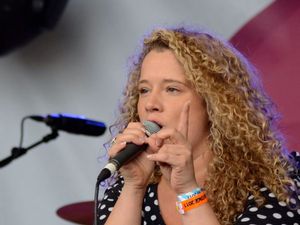 Supporting image for story: Pledge to help Severn Hospice