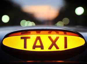 Supporting image for story: Know the difference between a taxi and private hire, customers urged