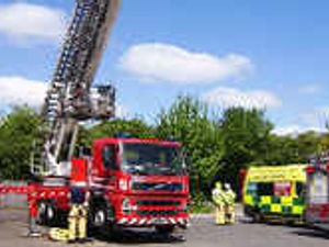 Supporting image for story: Man rescued from Bridgnorth roof suffered vertigo attack