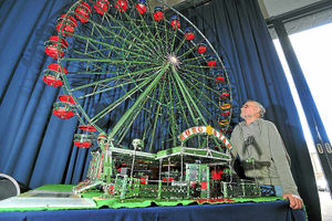 John Molden from Oxford takes a closer look at his Eurostar model.