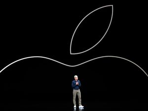 Supporting image for story: Bad Lip Reading has made an Apple product launch like you’ve never seen before