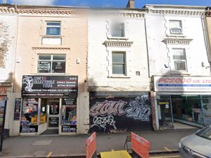 Supporting image for story: ‘Collapsed’ Wolverhampton shop left empty for 25 years could be converted