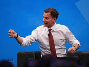 Supporting image for story: Jeremy Hunt claims Angela Merkel is willing to look at new Brexit proposals