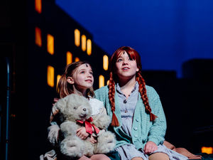 Supporting image for story: Local cast shines as Get Your Wigle On’s Annie opens to fantastic reviews at Theatre Severn