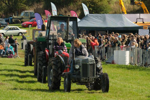 A magnificent procession of vintage vehicles took place in the main ring with a range of vehicles such as tractors, vintage cars, Landrovers etc. Image by Andy Compton