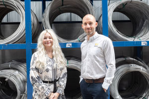 L-R: Liz Turner (Make-A-Wish Foundation) with Tom Mander (AWI)