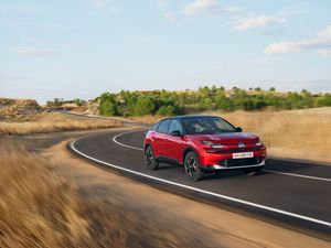 Supporting image for story: New Citroen C4 and C4 X will get hybrid and electric power only