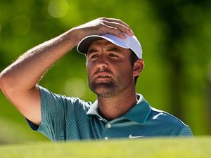 Supporting image for story: Scottie Scheffler takes three-shot lead into final round of US PGA Championship