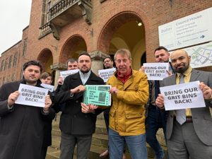 Supporting image for story: Grit bins petition handed over to Dudley Council ahead of showdown meeting