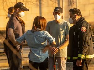 Supporting image for story: Duke and Duchess of Sussex visit people affected by Los Angeles wildfires