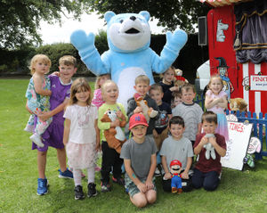 Members of the Gunn family, Hadley family, Garrett family and Graymills family, all from Stourbridge