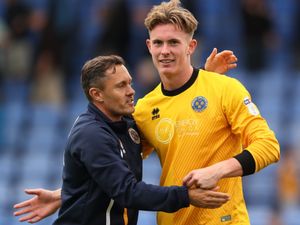 Supporting image for story: Paul Hurst backs Dean Henderson to go to the top with England after call-up