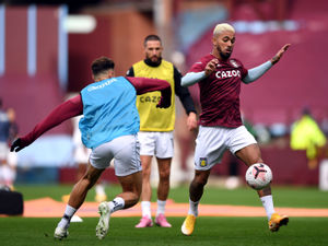 Supporting image for story: Manchester City could move to re-sign Aston Villa midfielder Douglas Luiz - reports