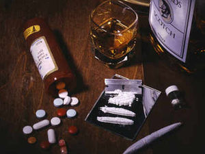 Supporting image for story: 2,000 claim benefits for alcohol and drugs addictions