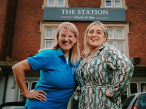 Supporting image for story: Telford woman who lost two family members to cancer hoping to raise £100k