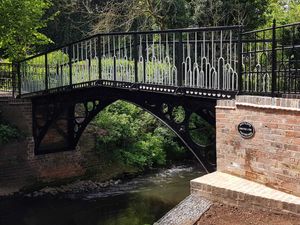 Supporting image for story: One of world's oldest cast iron bridges near Kidderminster reopens