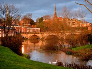 Supporting image for story: River level still high in Shrewsbury with more rain on the way