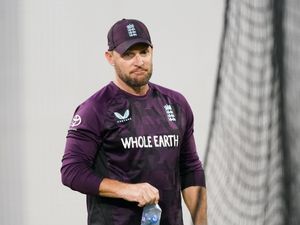Supporting image for story: Unchanged batting line-up expected for England in crunch Adelaide Test
