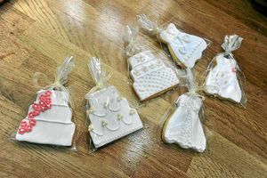 Wedding cookies take the shape of iced cakes