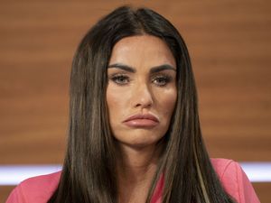 Supporting image for story: Katie Price calls for age limit on face filler
