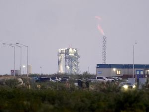 Supporting image for story: Amazon founder Jeff Bezos and Blue Origin crew reach space