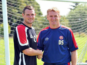 Supporting image for story: Lee Beevers urges home steel