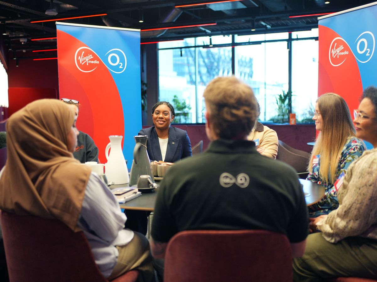 Kemi Badenoch plans to double apprentice numbers and cut university entrants