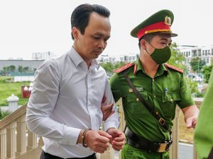 Supporting image for story: Vietnamese tycoon sentenced to 21 years for defrauding stockholders