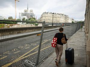 Supporting image for story: Prosecutors investigate gang rape allegations of Australian visiting Paris