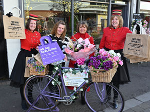 Supporting image for story: Walsall's mayor tours high streets to show her support