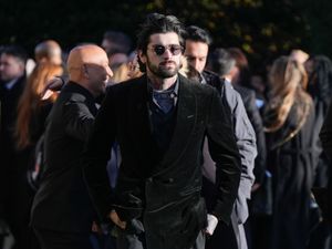 Supporting image for story: Zayn Malik pays tribute to Liam Payne at his first show since bandmate’s death